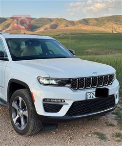 جیپ گراند شیرۆکی